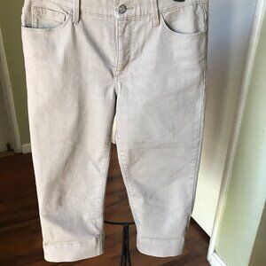 NYDJ WOMEN CAPRI KHAKI SZ 2 NWOT STRETCH
